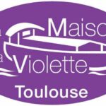 La maison de la Violette vous sensibilisera sur pourquoi la célèbre violette est si précieuse et fragile…Vous apprendez que la cultiver n’est pas une mince affaire !
